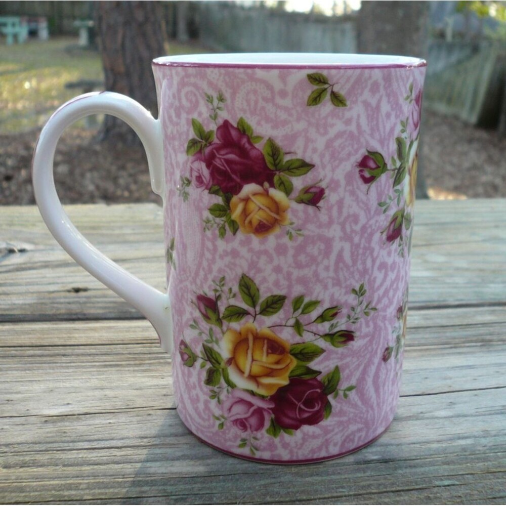 Royal Albert Bone China Old Country Roses Dusky Pink Lace Mug 4"